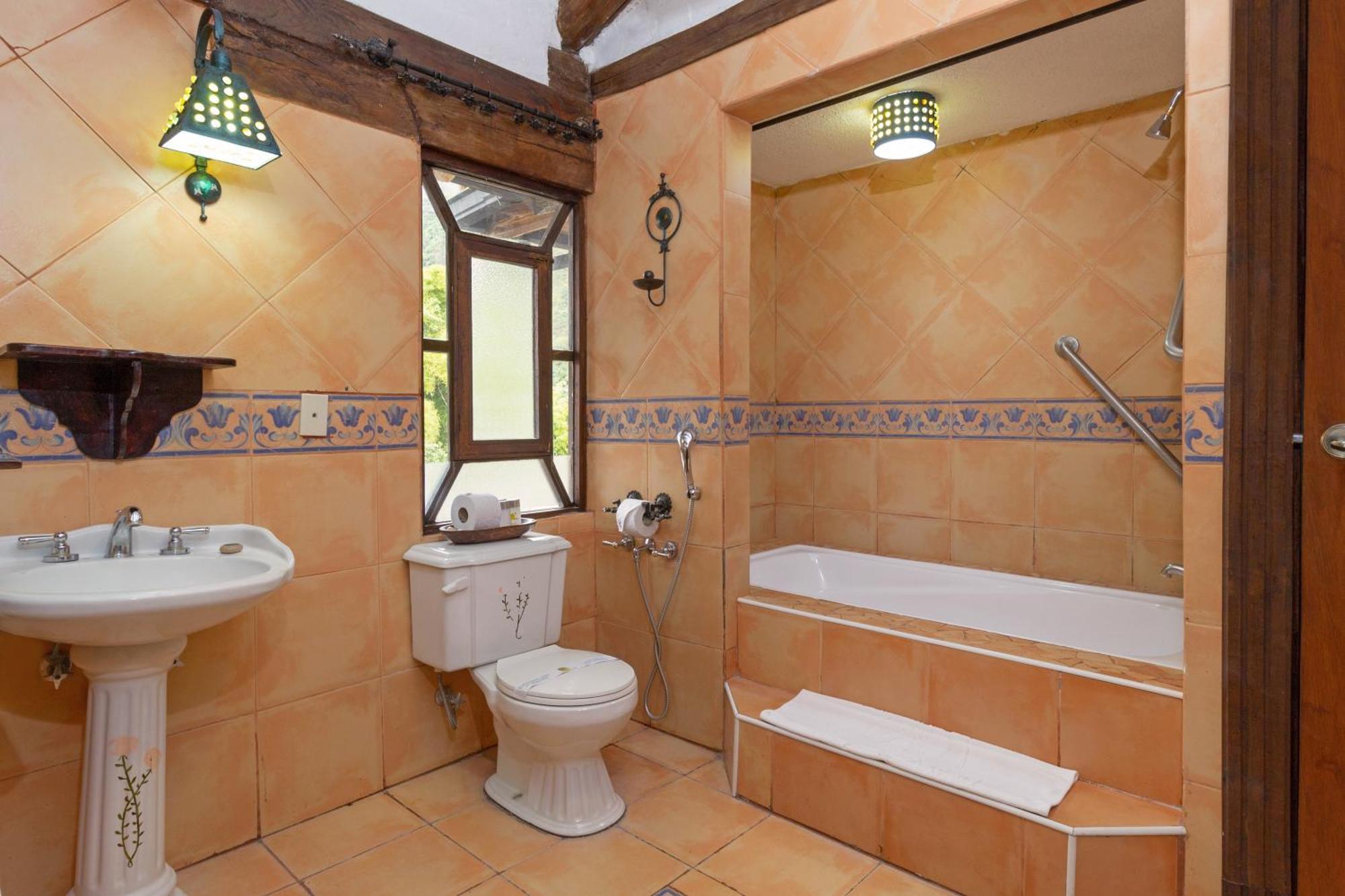 Samari Spa Resort Baños Habitación foto